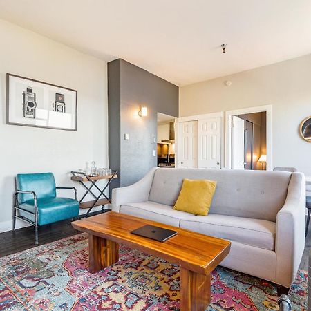 Oxford Apartment By At Mine Hospitality Seattle Esterno foto