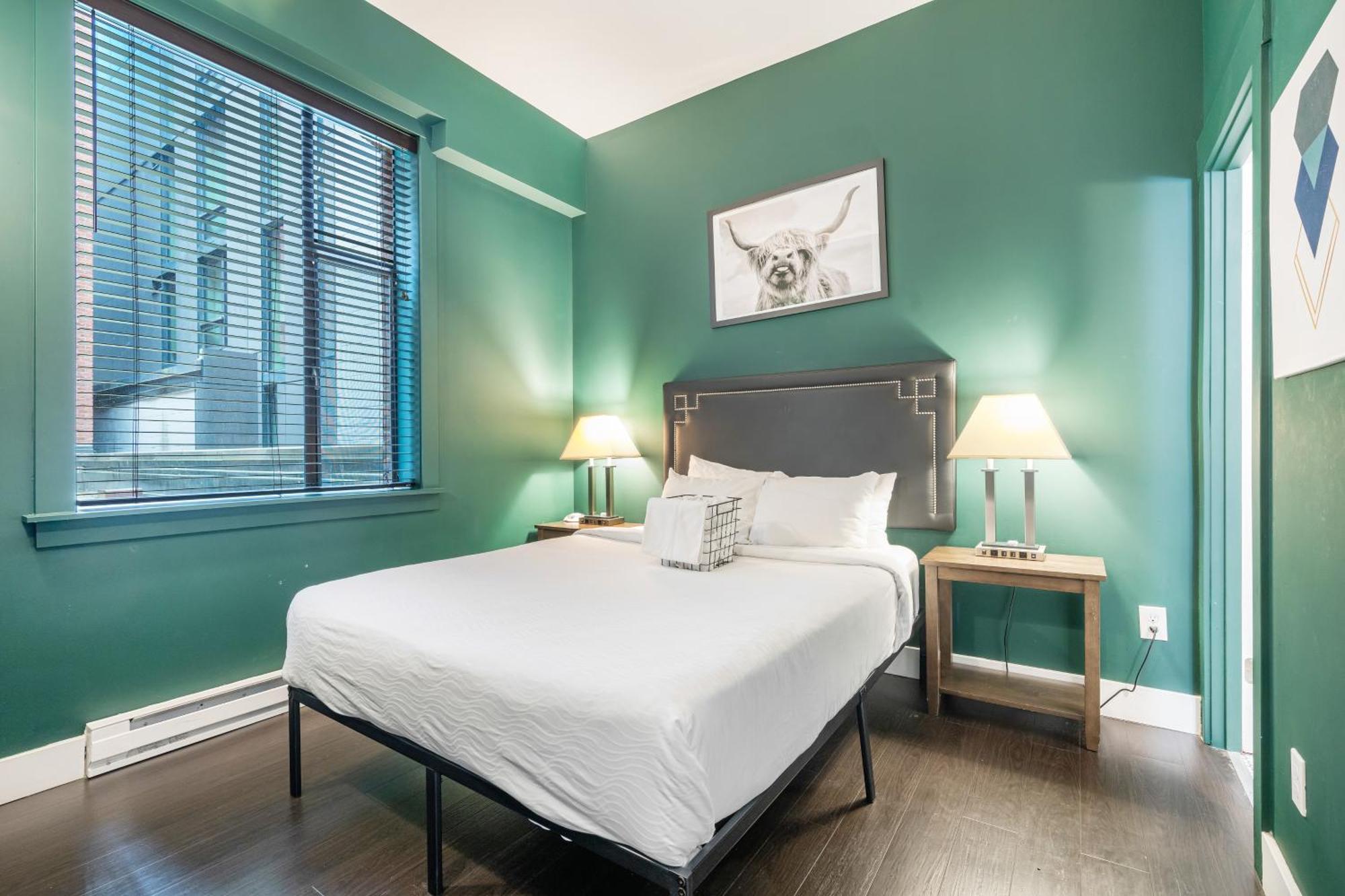 Oxford Apartment By At Mine Hospitality Seattle Esterno foto