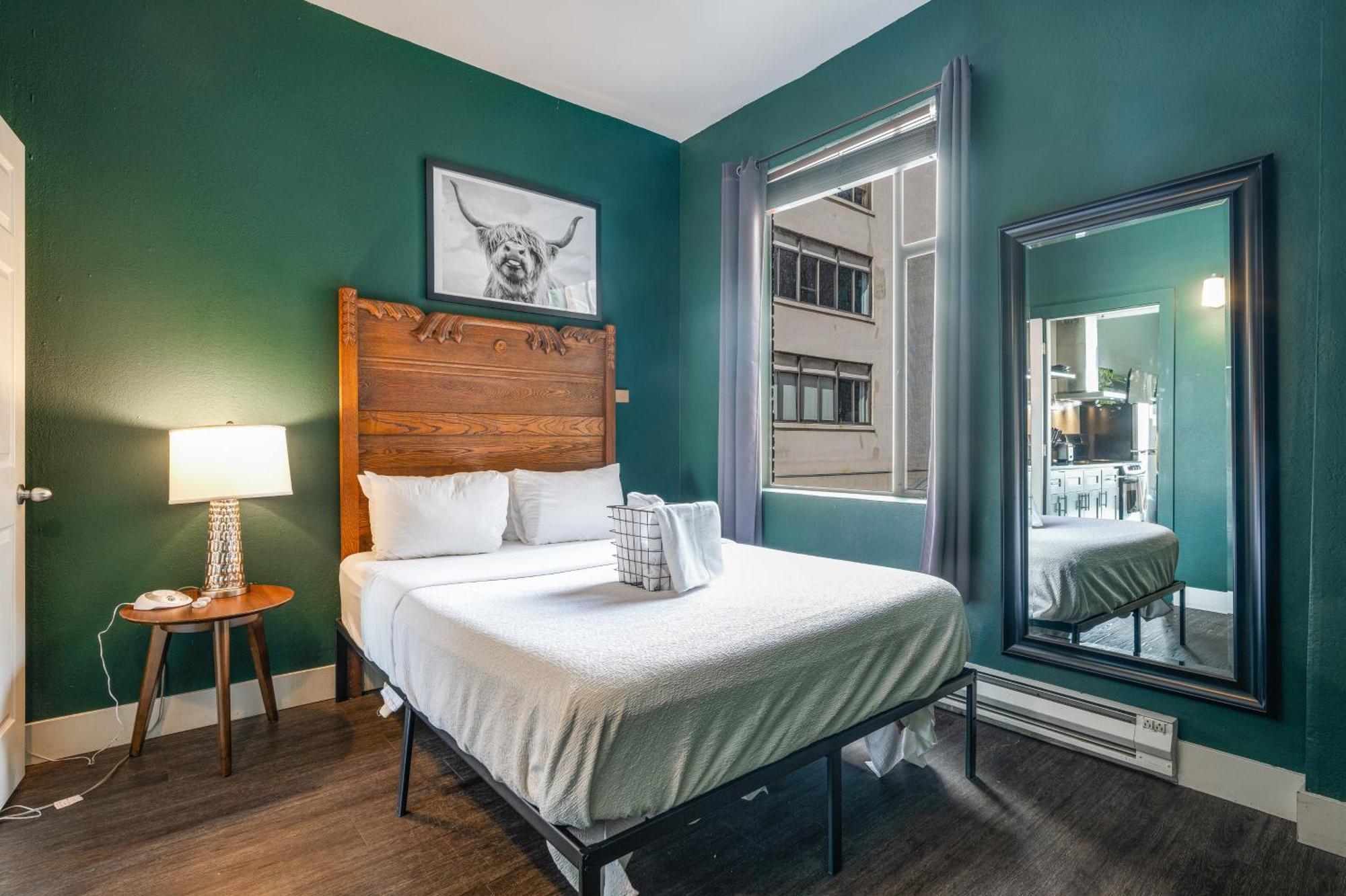 Oxford Apartment By At Mine Hospitality Seattle Esterno foto
