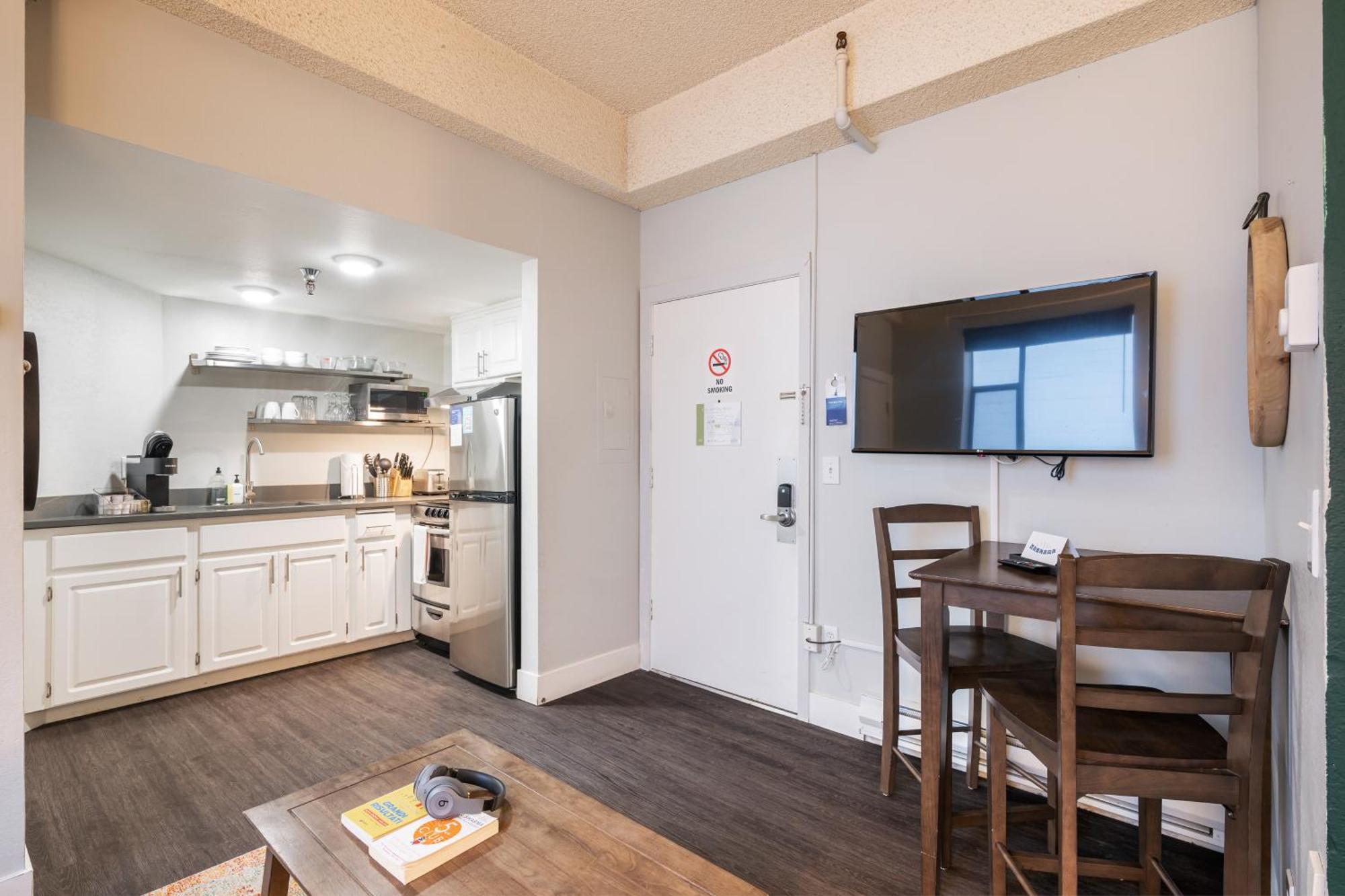 Oxford Apartment By At Mine Hospitality Seattle Esterno foto