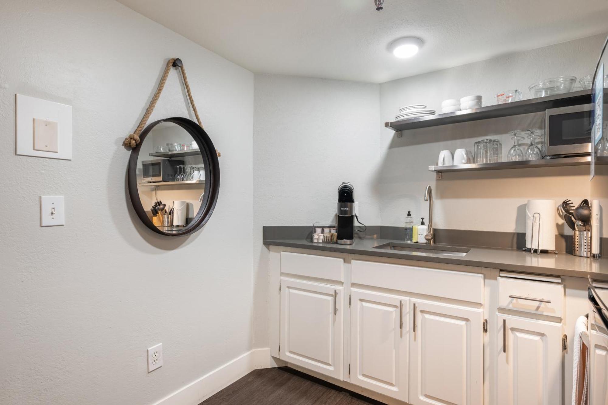 Oxford Apartment By At Mine Hospitality Seattle Esterno foto