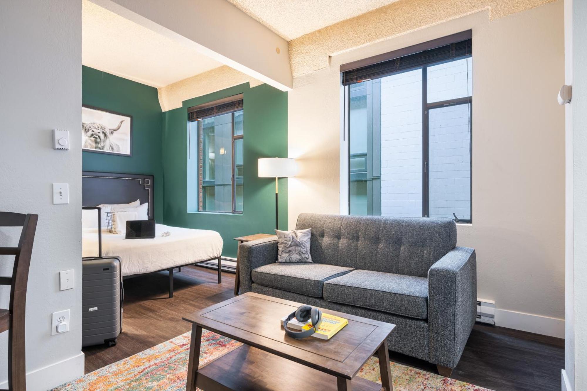 Oxford Apartment By At Mine Hospitality Seattle Esterno foto