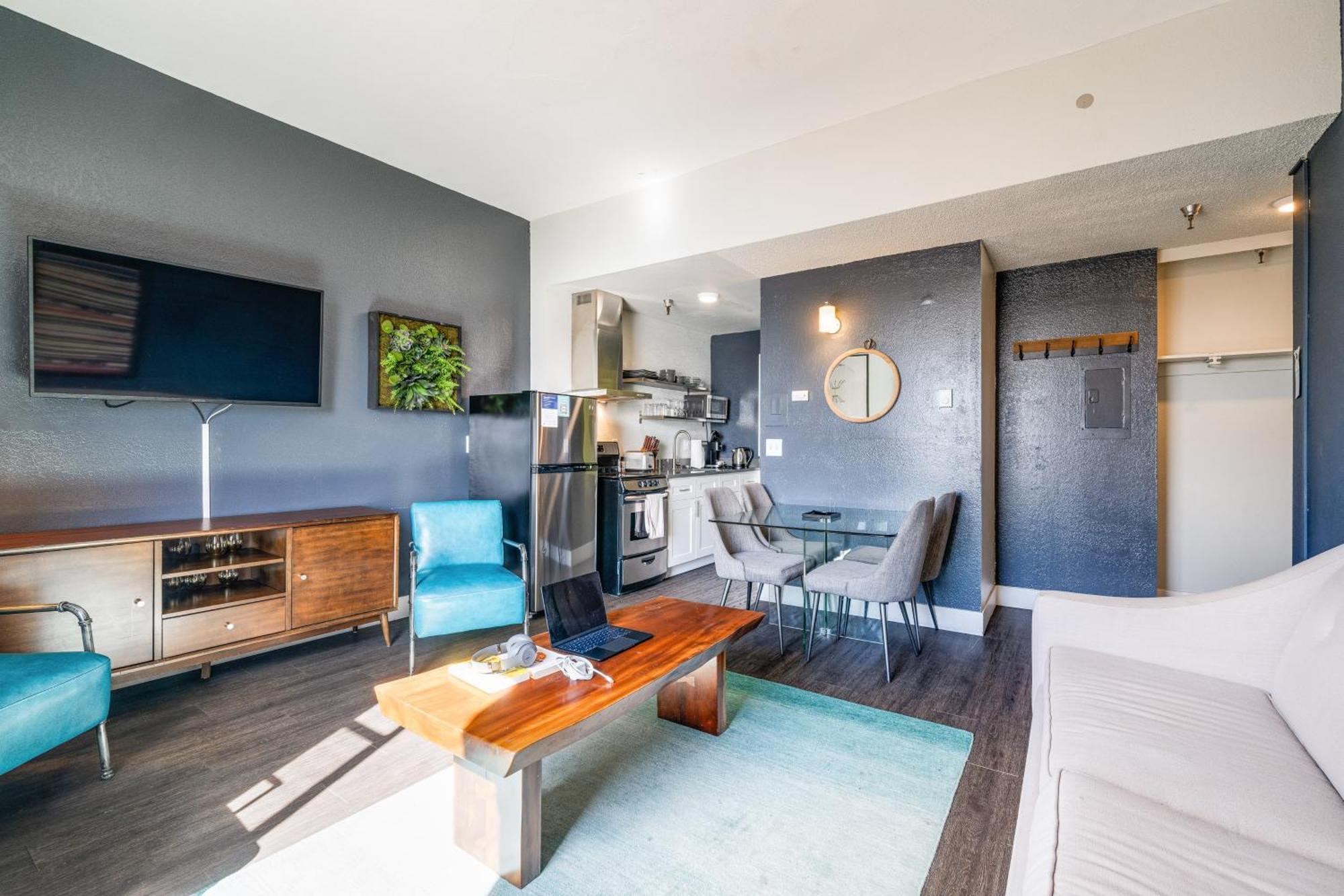 Oxford Apartment By At Mine Hospitality Seattle Esterno foto