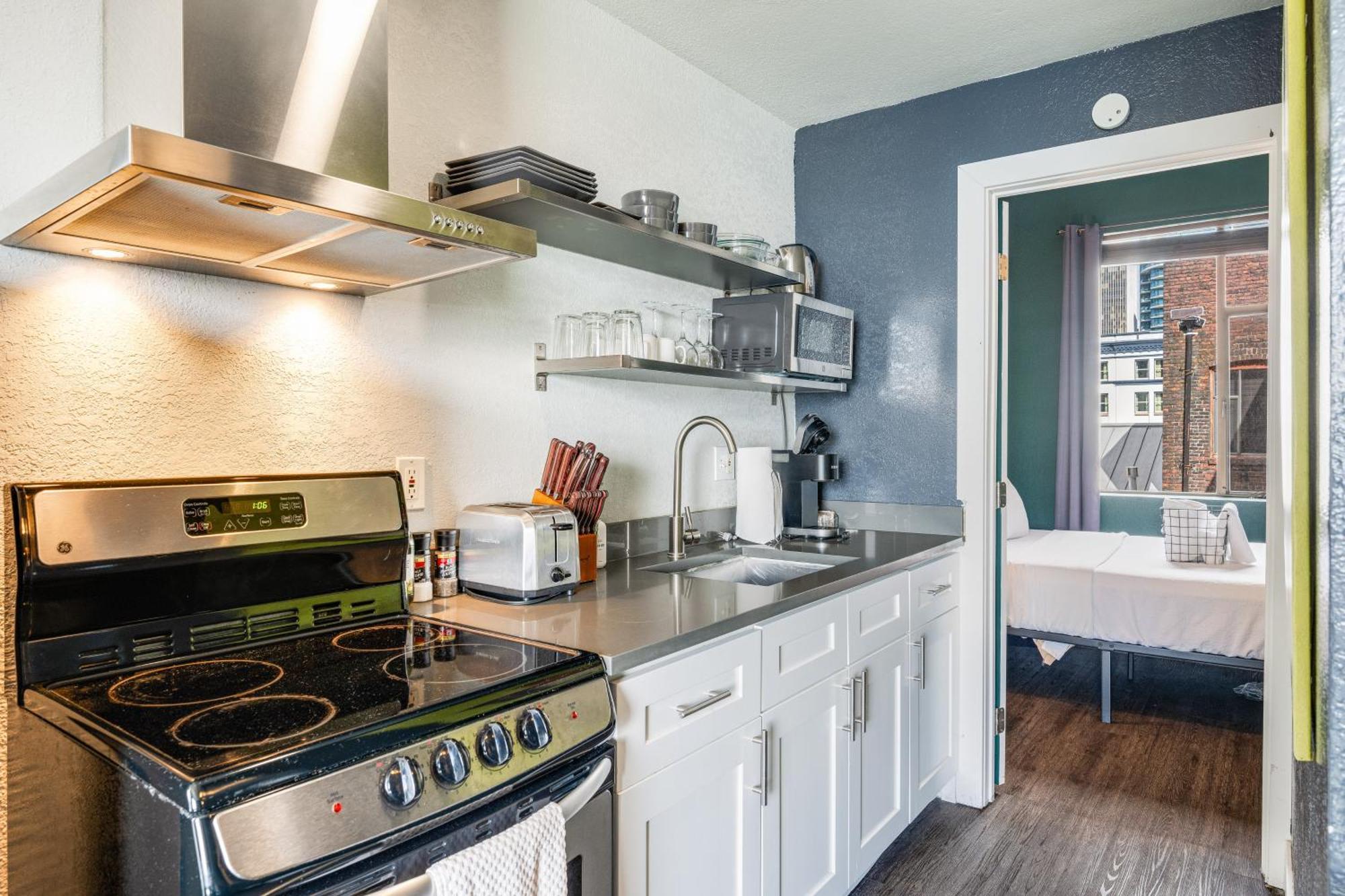 Oxford Apartment By At Mine Hospitality Seattle Esterno foto