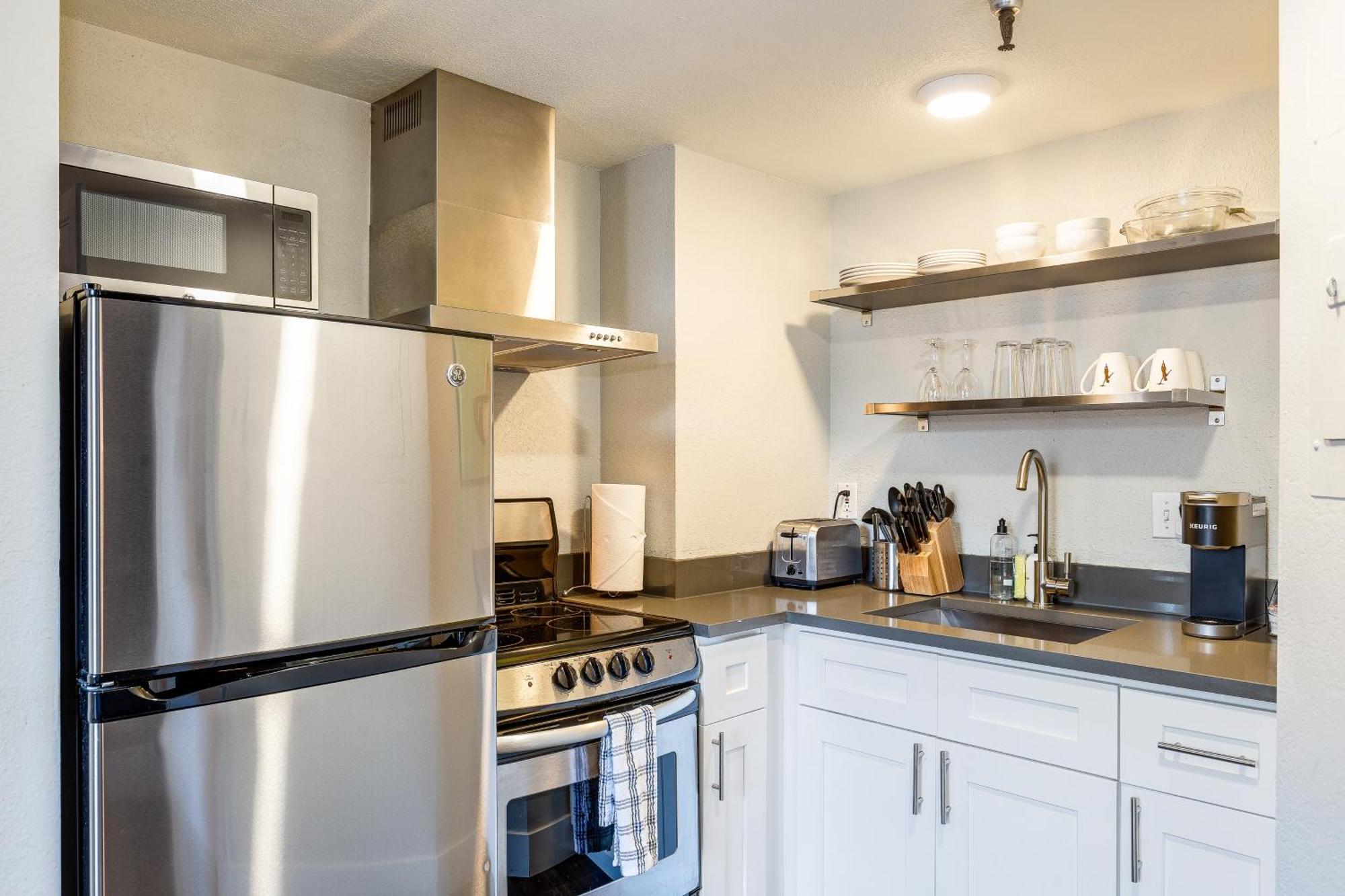 Oxford Apartment By At Mine Hospitality Seattle Esterno foto