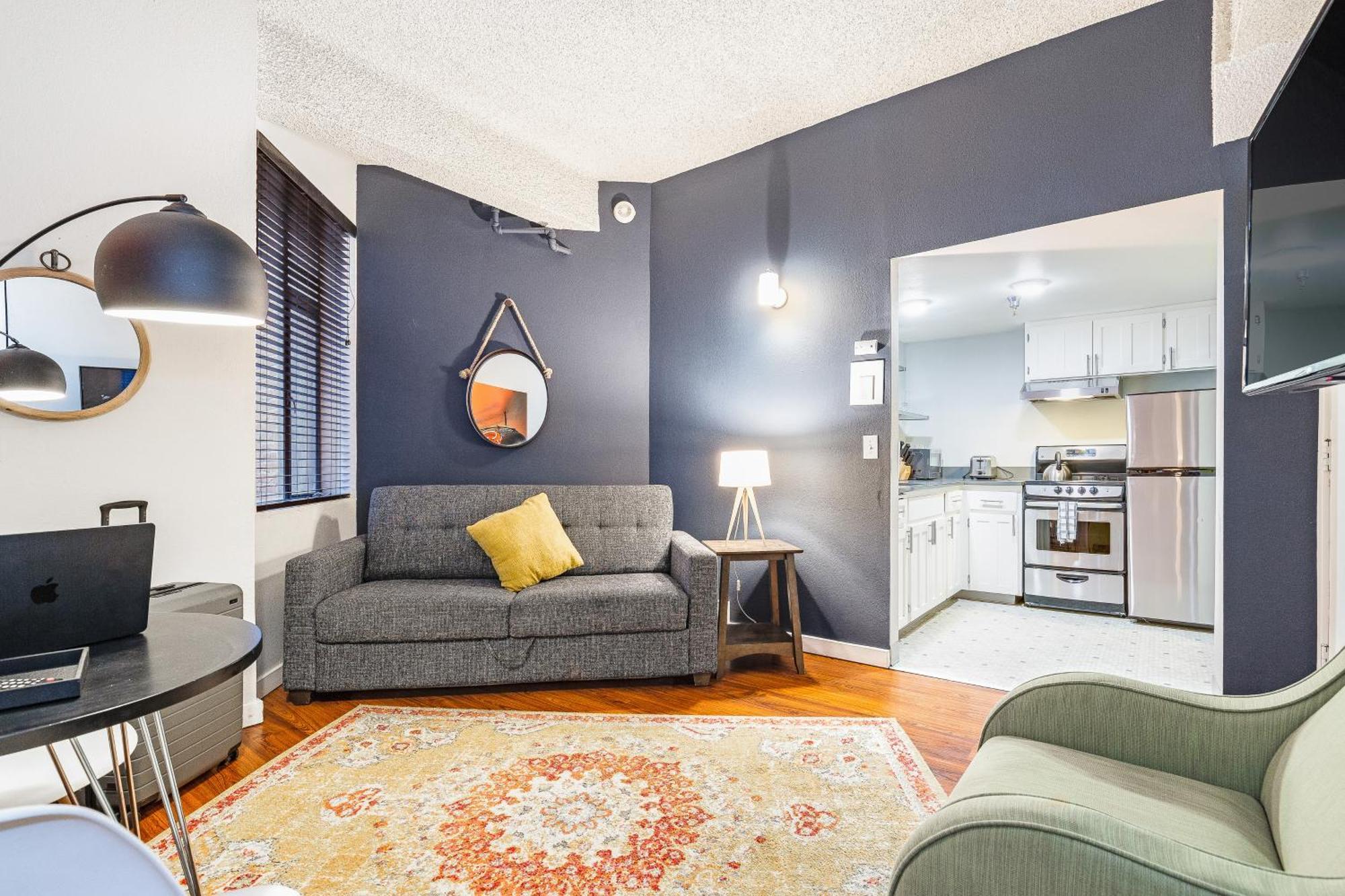 Oxford Apartment By At Mine Hospitality Seattle Esterno foto