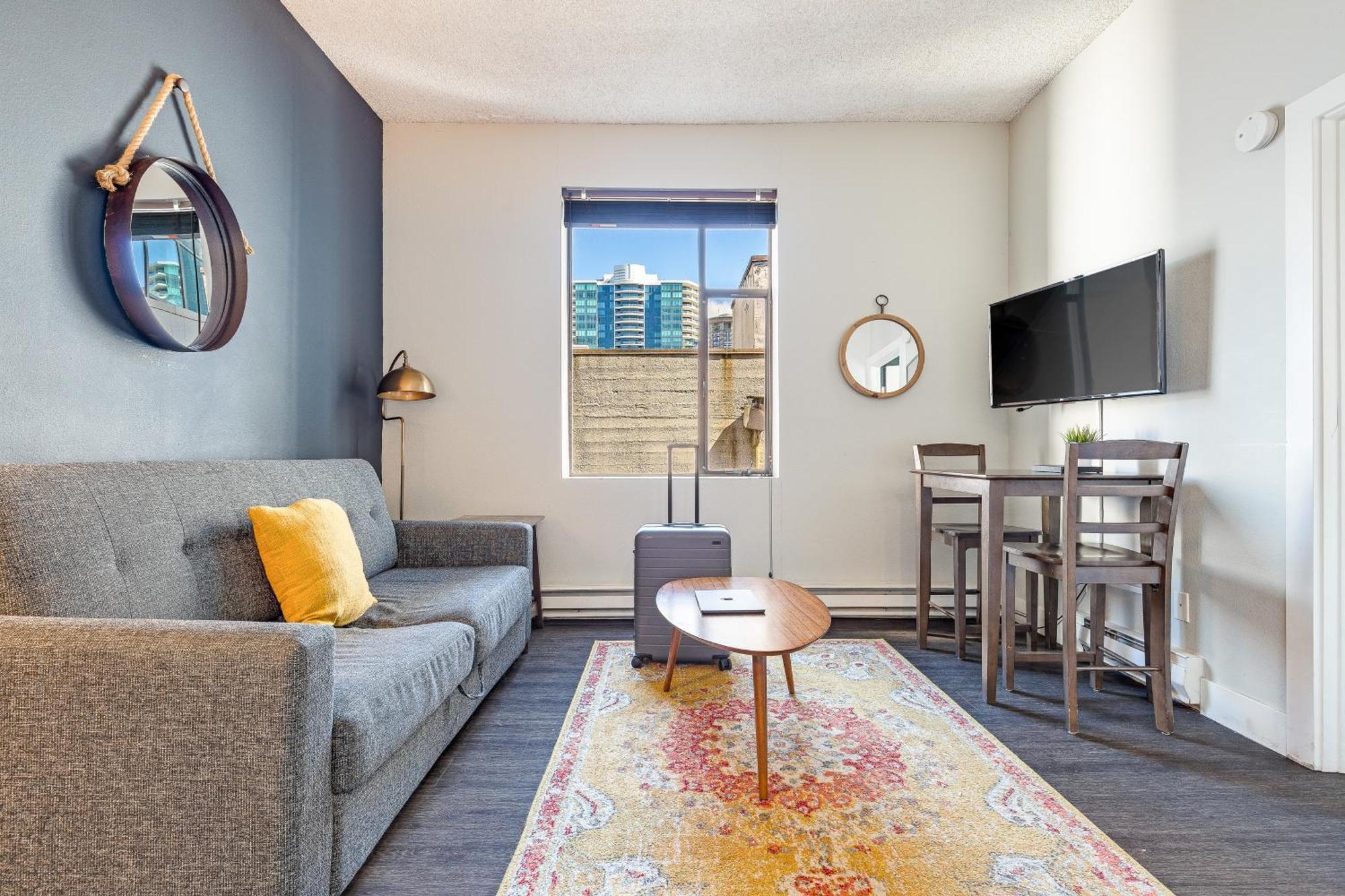 Oxford Apartment By At Mine Hospitality Seattle Esterno foto